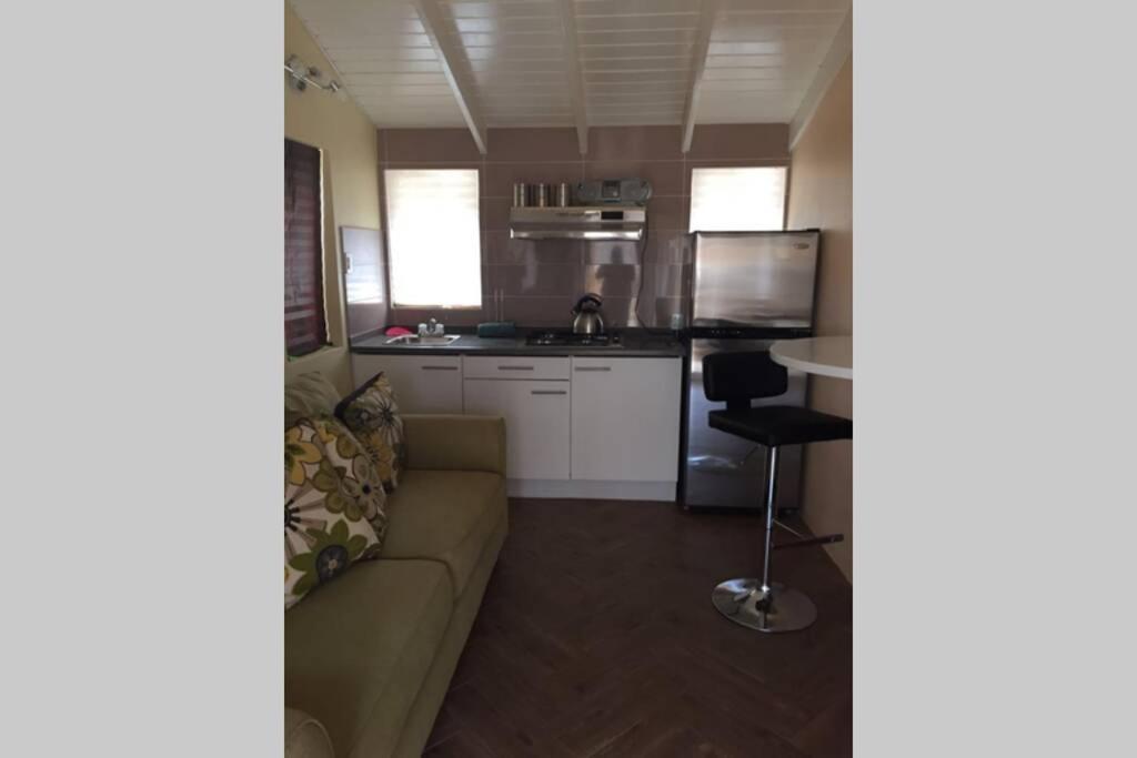 Cozy Studio With Private Spa Oranjestad Bagian luar foto