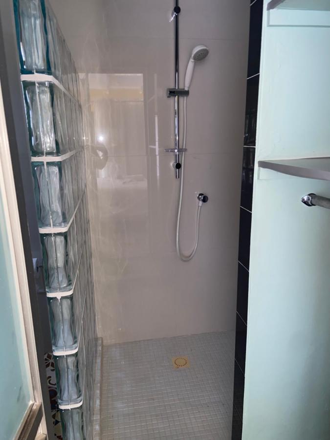 Cozy Studio With Private Spa Oranjestad Bagian luar foto