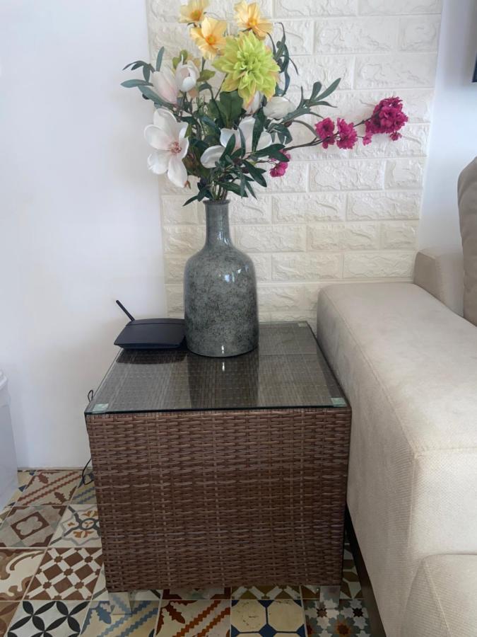 Cozy Studio With Private Spa Oranjestad Bagian luar foto