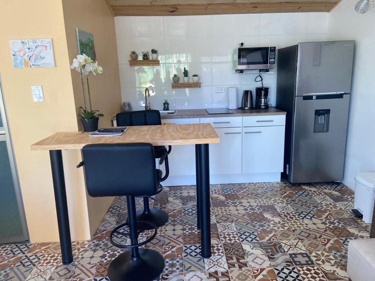 Cozy Studio With Private Spa Oranjestad Bagian luar foto
